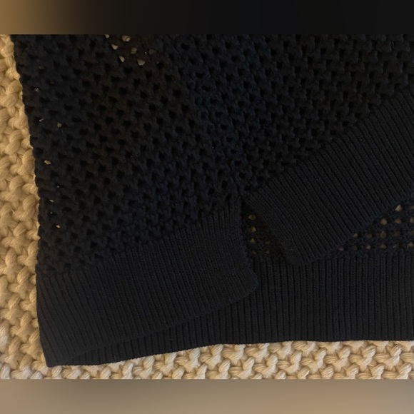 NWT Abercrombie Crochet-Style Shell Top - Picture 6 of 6